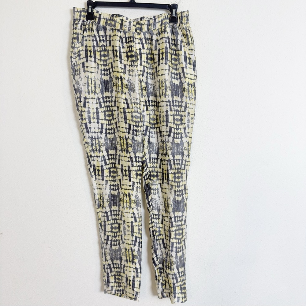 Second female silk Romeo pull on pants